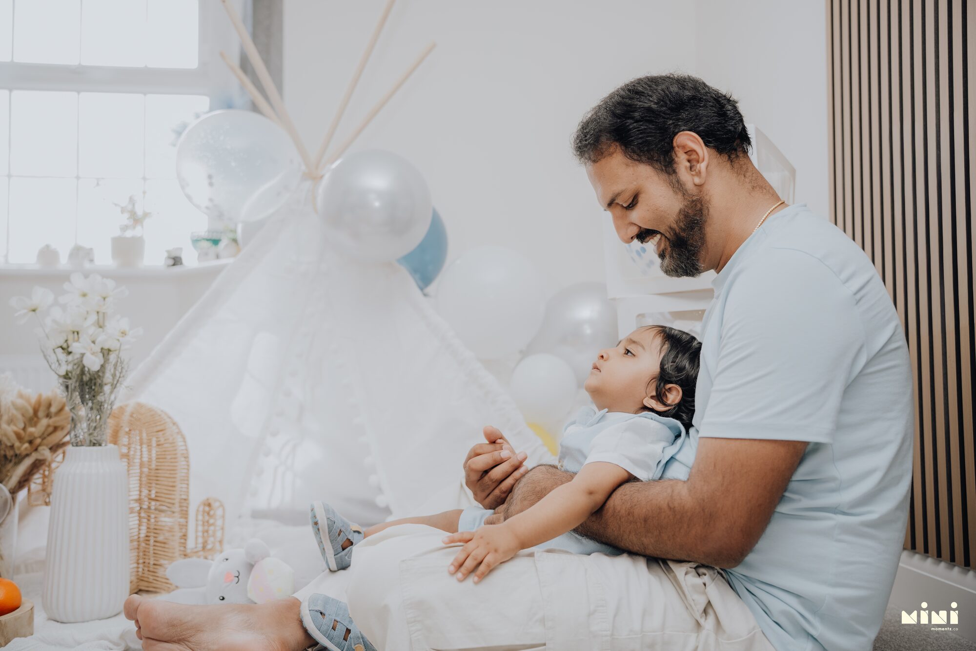 A quiet moment between Ramesh and Sid indoors in Barkby Thorpe, Leicester — Mini Momentz